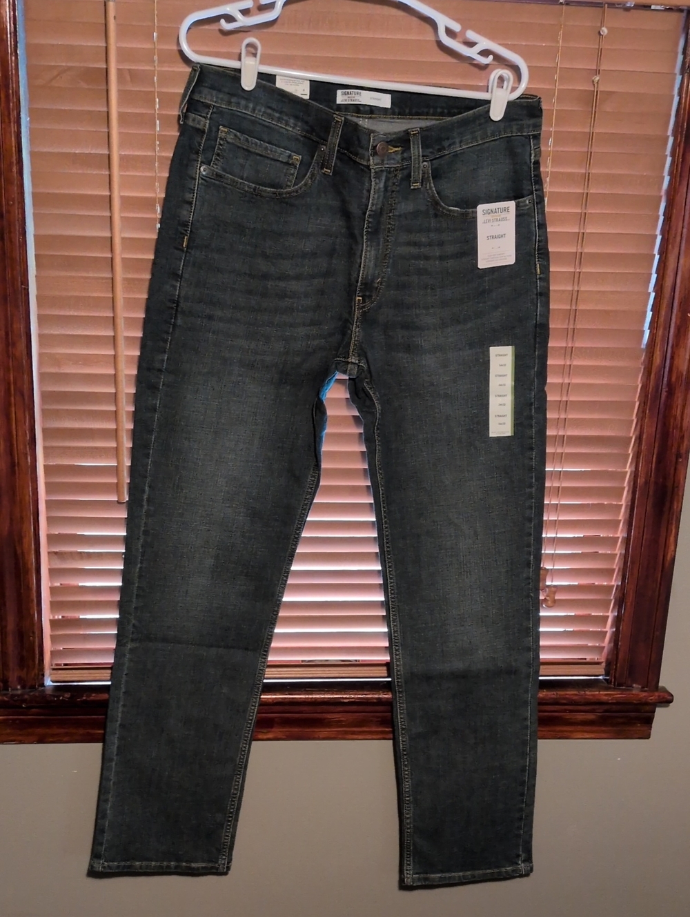 Signature by Levi Strauss Men's Denim Straight Jeans With Flex Comfort NWT